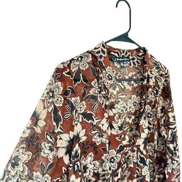 For Love & Lemons Gracie Blouse in Chocolate Floral - Picture 7 of 8